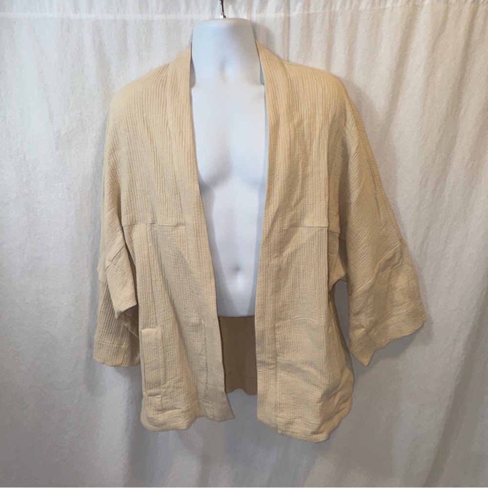 Brand New Berhska Unisex Cream Kimono Size Medium Open Cardigan Quilted